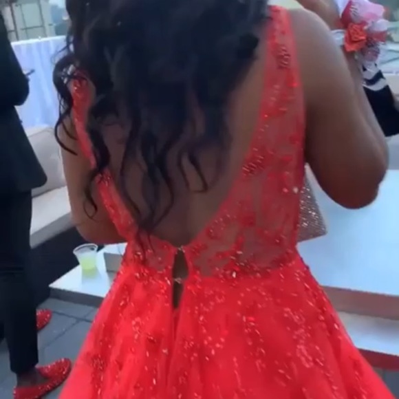 Prom dress - Picture 7 of 7